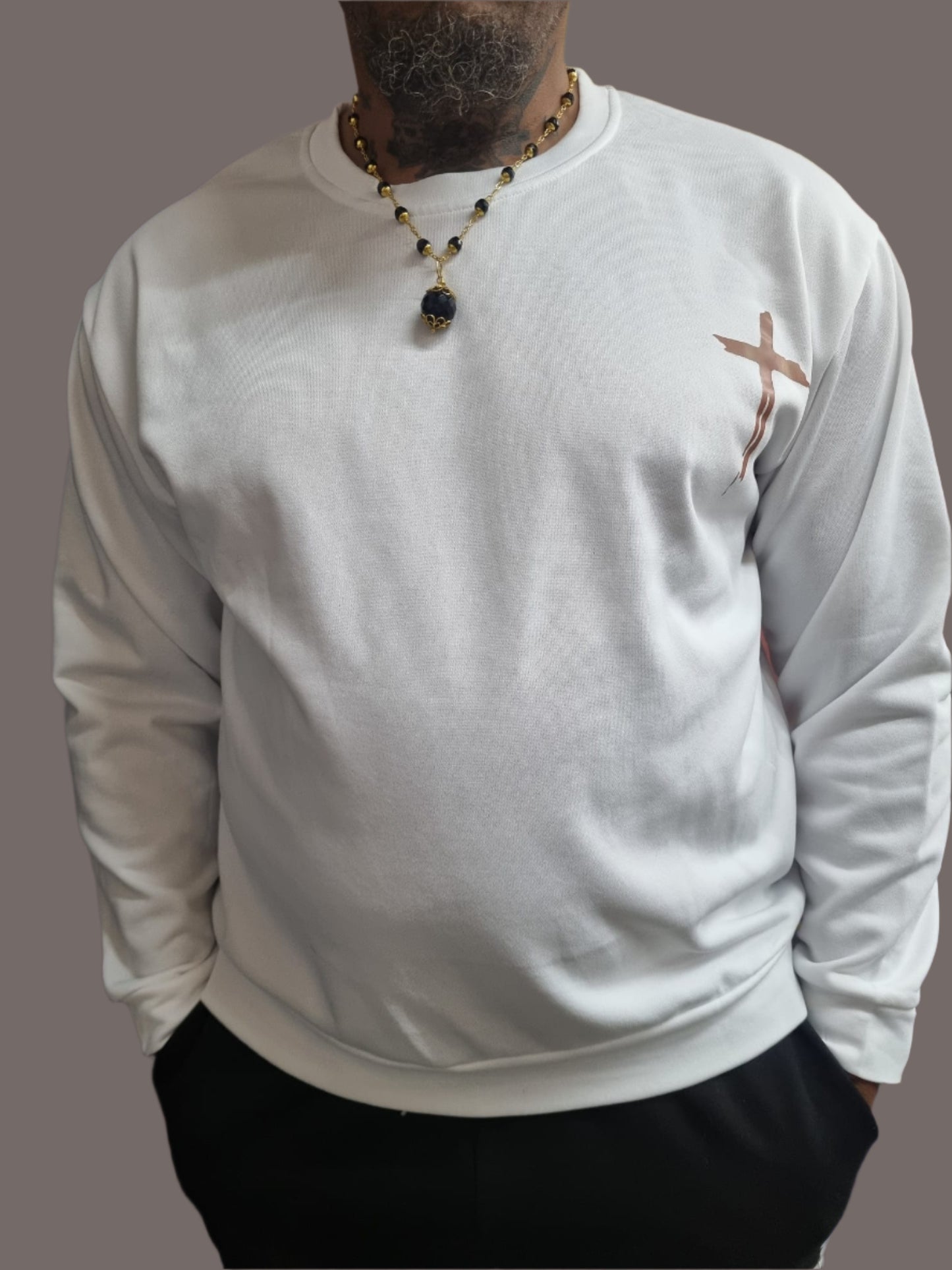FAITH Statement Sweater | Luxe Unisex Trui met Kruisdetails
