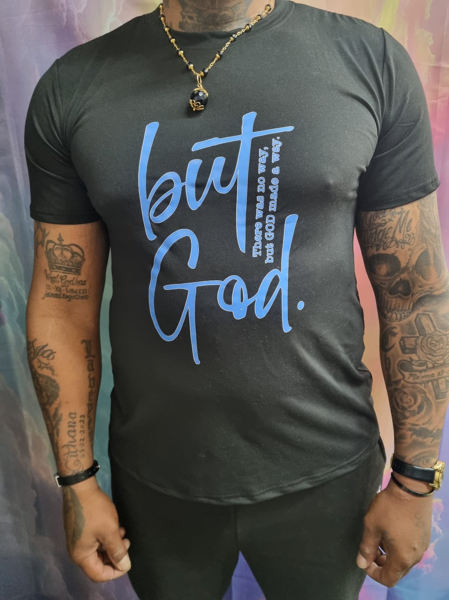 “But God.” Heren T-shirt – Statement Tee met geloofskracht (Zwart/Blauw)