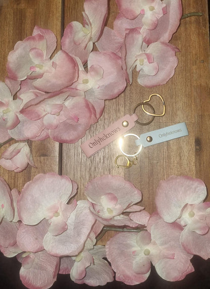 Sleutelhanger – Gift (Roze/Blauw)